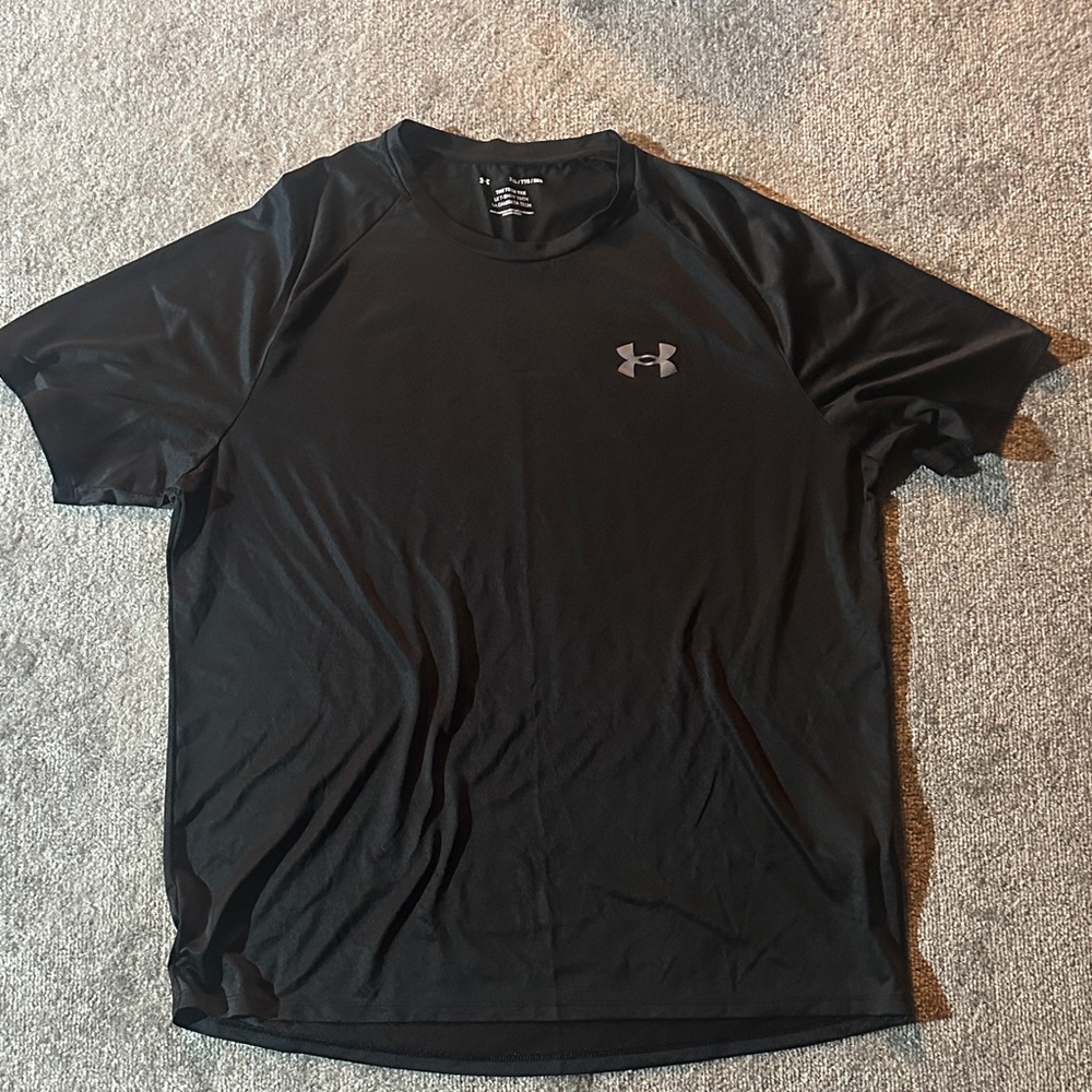 UNDER ARMOUR DRI-FIT T-SHIRT